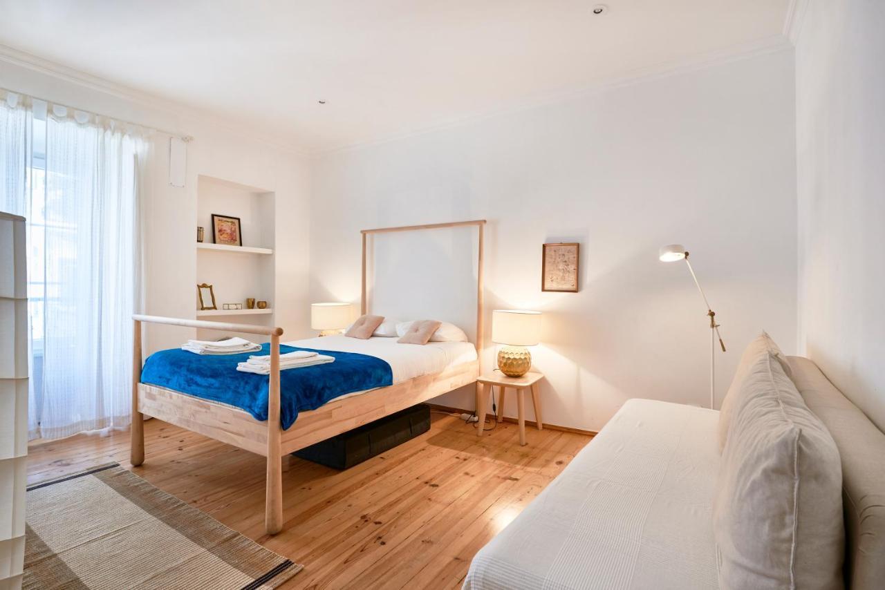 Spacious Bairro Alto Apartment With Courtyard, By Timecooler Lisboa Dış mekan fotoğraf